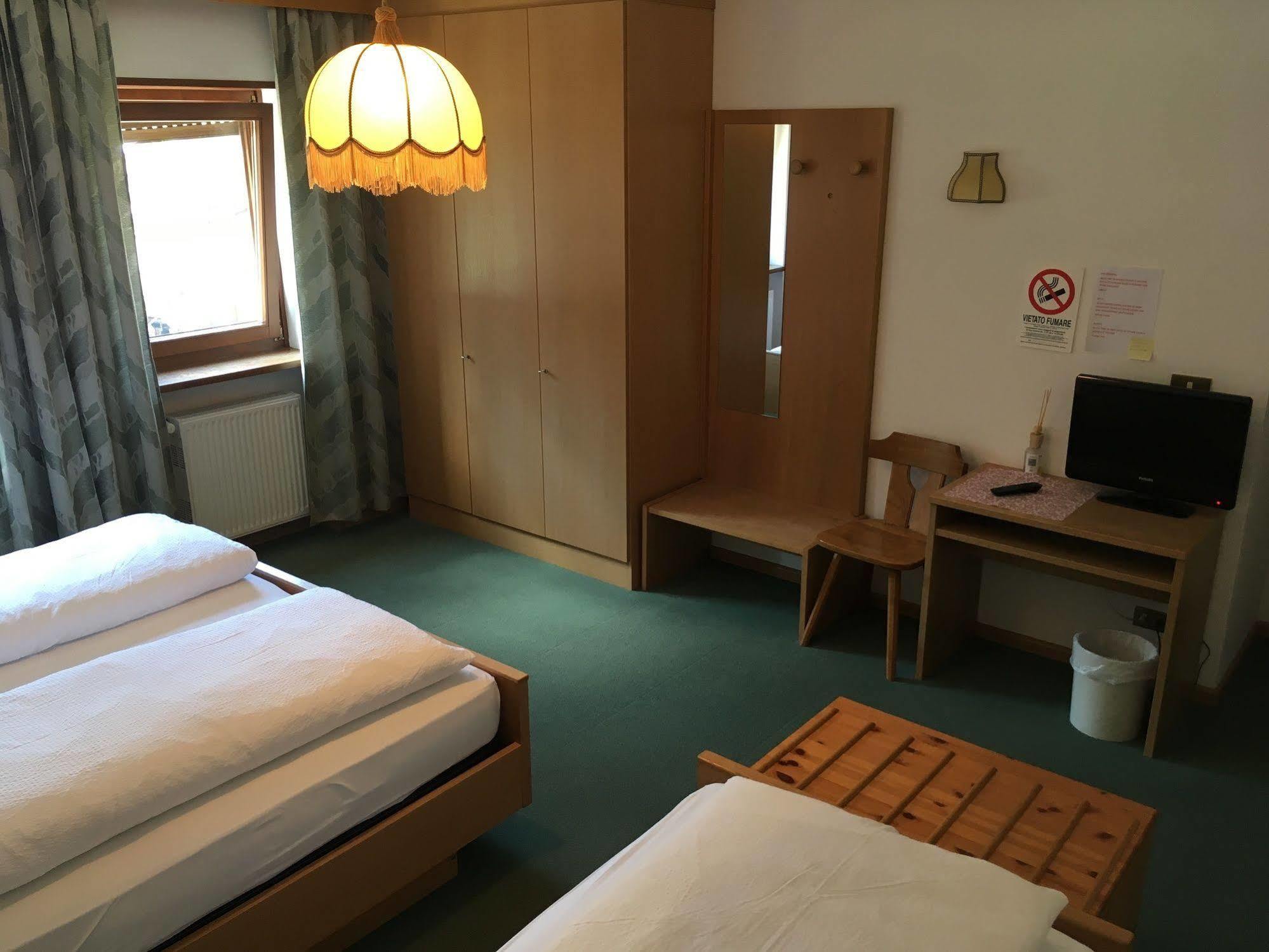 Hotel Garni Astor Arabba Exterior foto